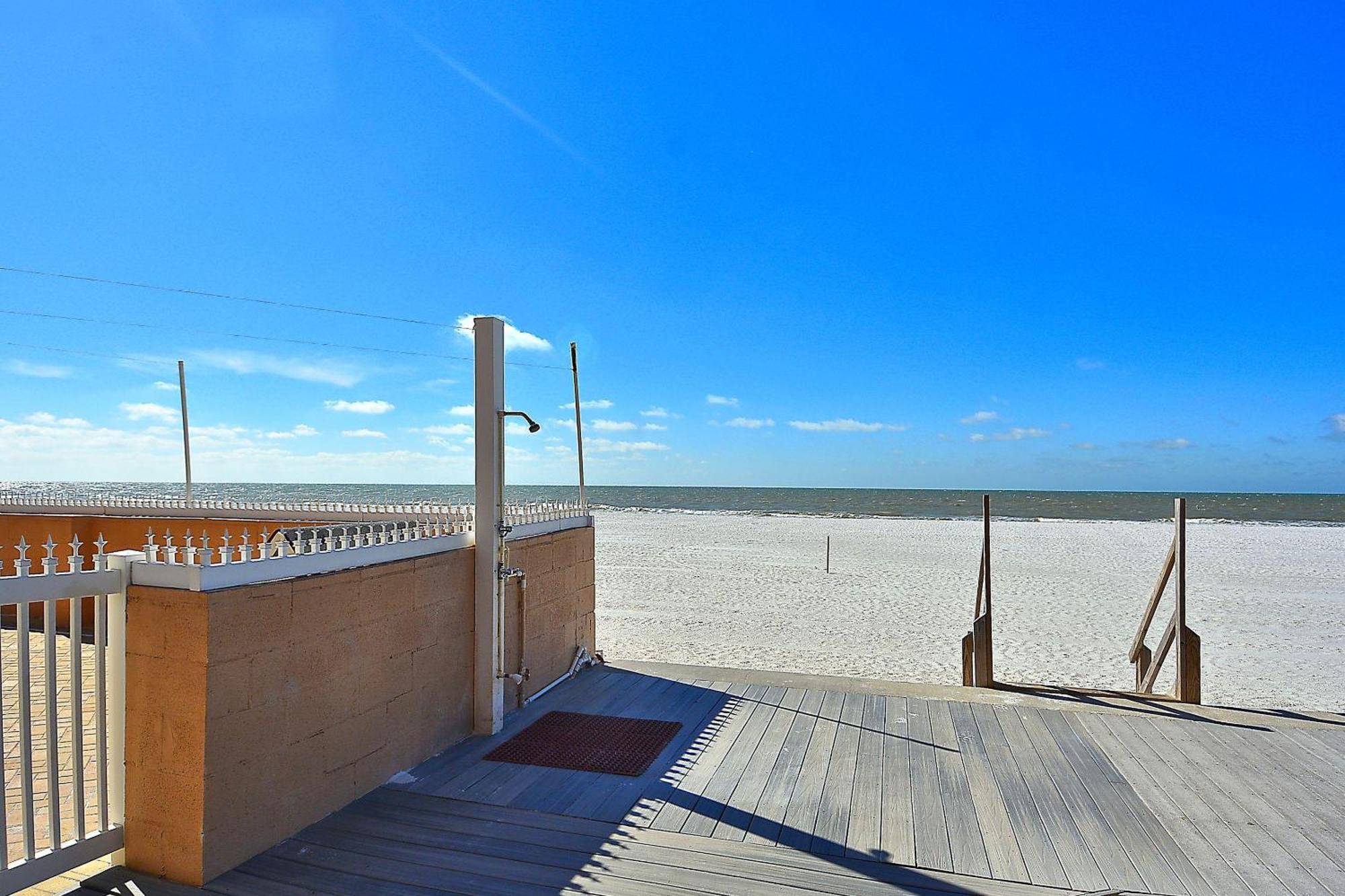 Sunset Chateau 506 - Premier St. Pete Beach Exterior foto